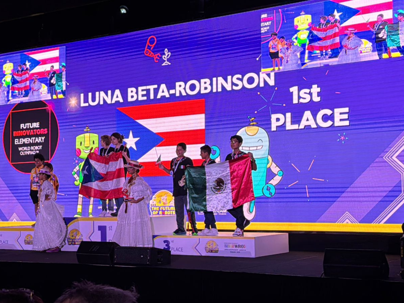 Blockbots Hispano en una premiación internacional de WRO